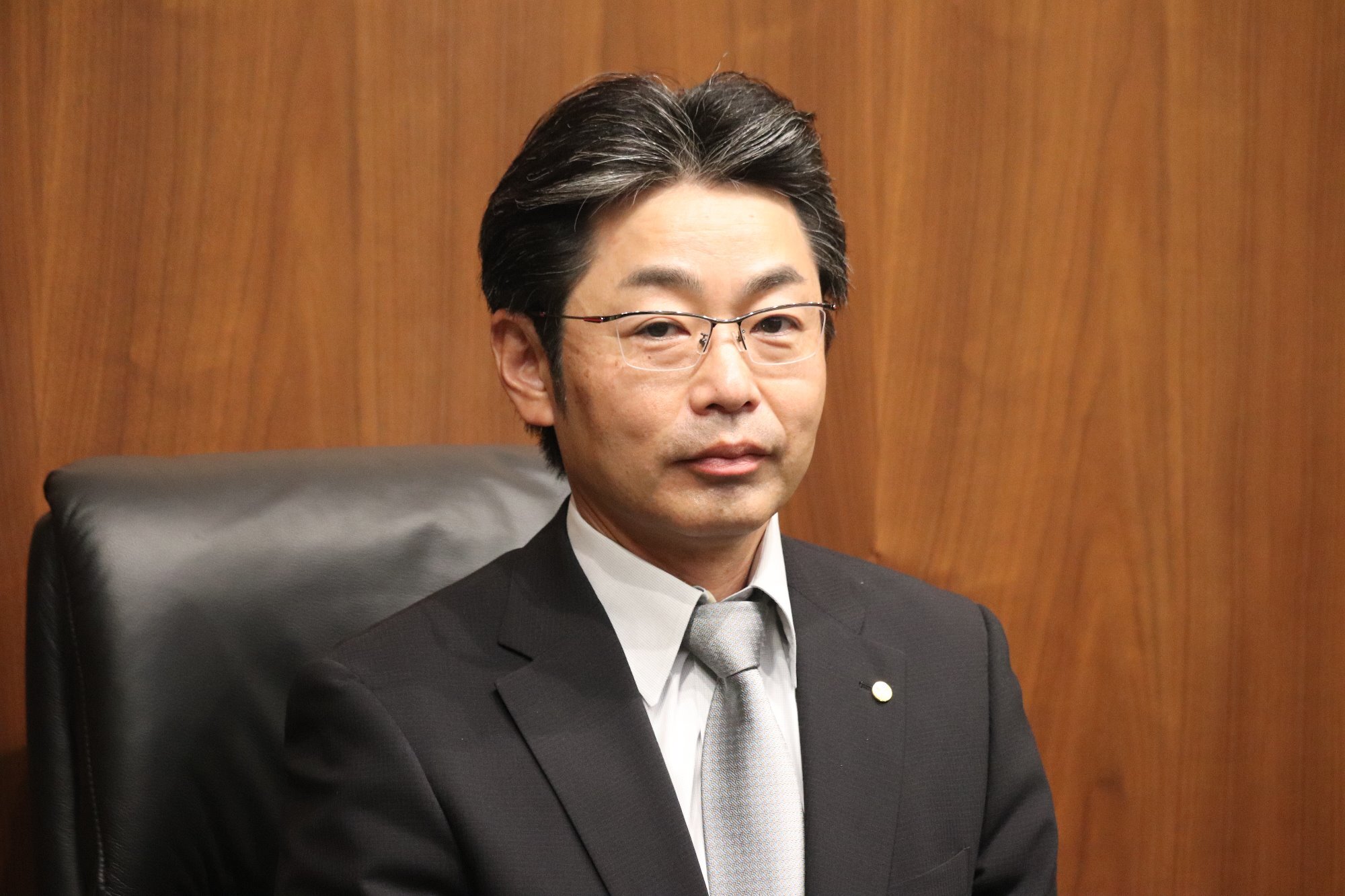 代表取締役社長　村上 英太郎